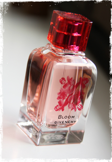 Givenchy_Bloom2