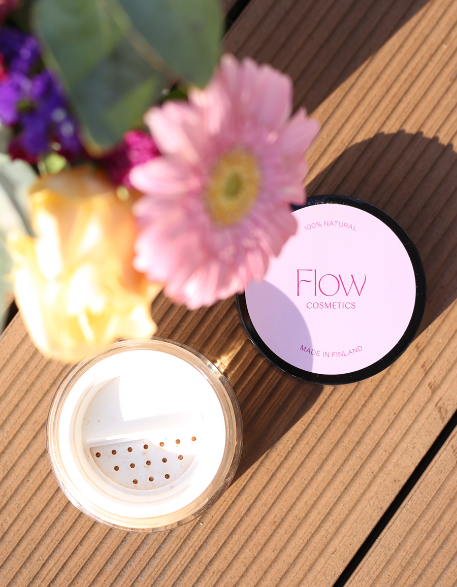 Flow Cosmetics mineraalimeikkipohja